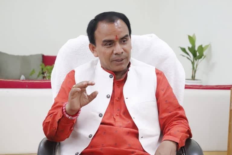 नर्सिंग भर्ती को लेकर युवाओं को गुमराह न करे विपक्षः डॉ. धन सिंह रावत