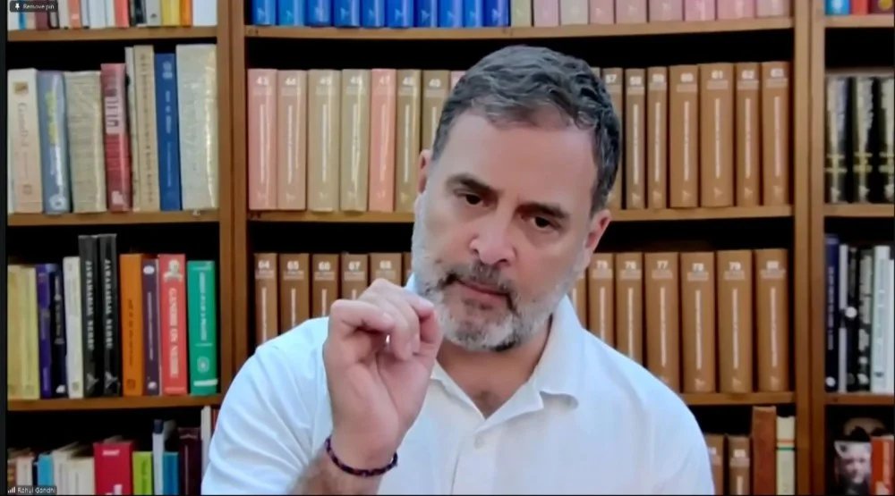 प्रधानमंत्री के अमेरीकी संबंध और देश की वर्तमान आर्थिक स्थिति पर राहुल गांधी ने जताई गंभीर चिंता